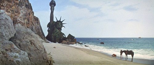 planet of the apes statue of liberty