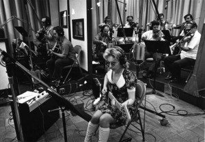 Carol Kaye lays down the groove